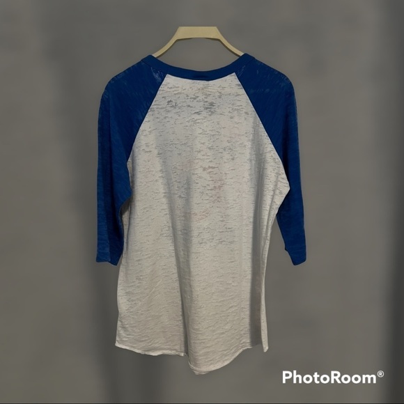 Chicago Cubs 3/4 length sleeve woman’s shirt size XL - Picture 2 of 3